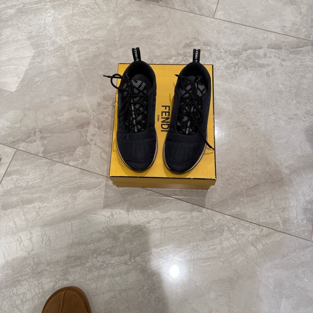 Fendi Black and White Sneakers - Picture 6 of 8